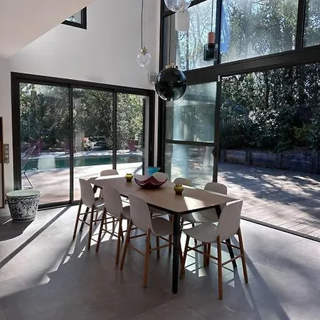아파트 Magnifique Avec Piscine Et Jaccuzziii *