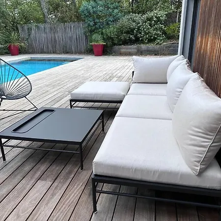 Magnifique Avec Piscine Et Jaccuzziii *