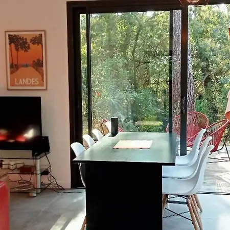 아파트 Magnifique Avec Piscine Et Jaccuzziii 세노스